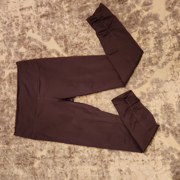 Prana Pants - Prana Misty Purple 7/8 Leggings Textured Ruched size M running athletic